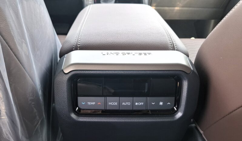 
								New Toyota Prado full									
