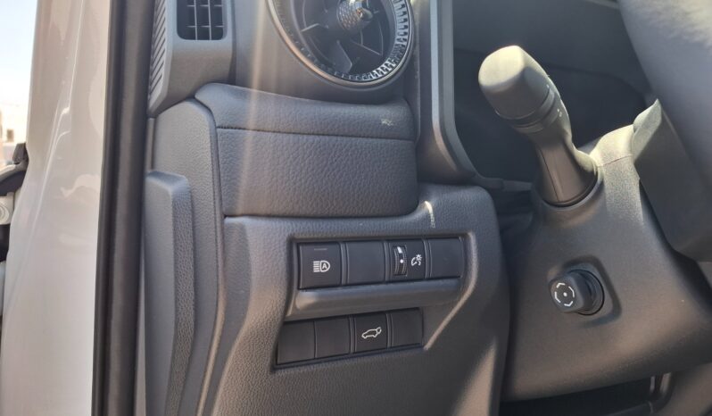 
								New Toyota Prado full									