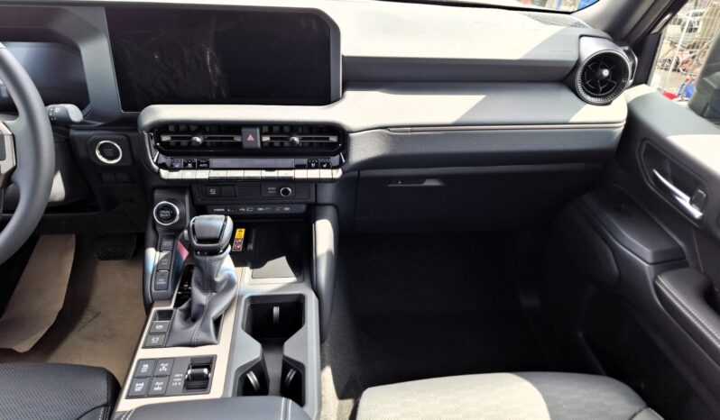 
								New Toyota Prado full									