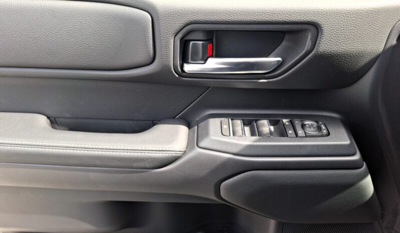 
								New Toyota Prado full									