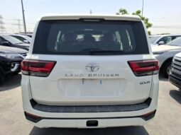 Toyota Land Cruiser GXR New Gasoline 2026 10 4.0